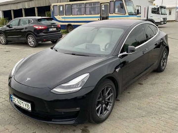 Авто Tesla Model 3 2019 № 8128013