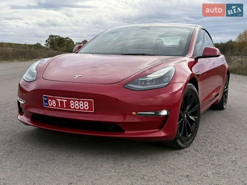 Авто Tesla Model 3 2021 № 8128025