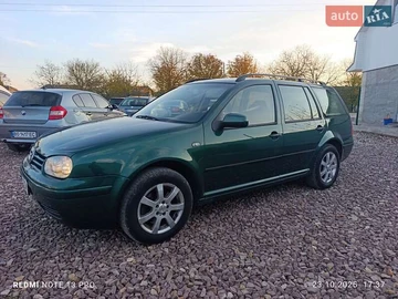 Авто Volkswagen Golf 2000 № 8128304