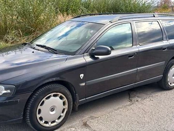 Авто Volvo V70 2002 № 8128306