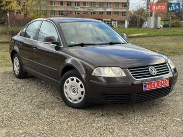Авто Volkswagen Passat 2004 № 8128342
