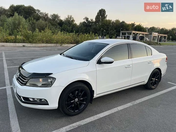 Авто Volkswagen Passat 2011 № 8128491