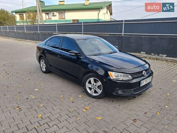 Авто Volkswagen Jetta 2013 № 8128493