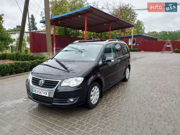 Авто Volkswagen Touran 2009 № 8128600
