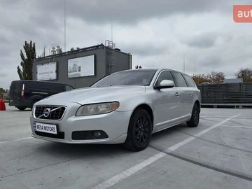 Авто Volvo V70 2013 № 8128613