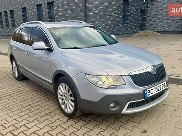 Авто Skoda Superb 2012 № 8128650
