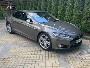 Авто Tesla Model S 2015 № 8128709