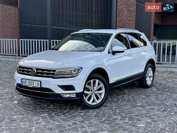 Авто Volkswagen Tiguan 2017 № 8128877