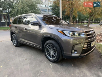 Авто Toyota Highlander 2017 № 8128892
