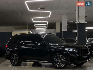Авто BMW X7 2022 № 8129032