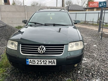 Авто Volkswagen Passat 2004 № 8129061