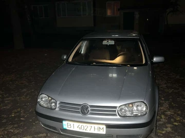 Авто Volkswagen Golf 2002 № 8129063
