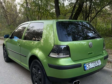 Авто Volkswagen Golf 1999 № 8129070