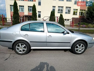 Авто Skoda Octavia 2002 № 8129079