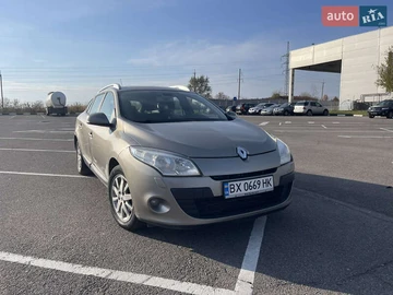 Авто Renault Megane 2010 № 8129189