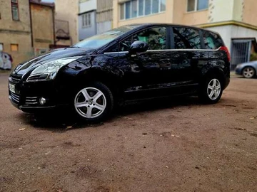 Авто Peugeot 5008 2010 № 8129284