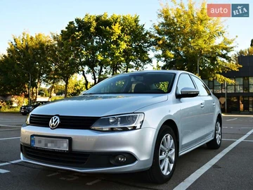 Авто Volkswagen Jetta 2011 № 8129289
