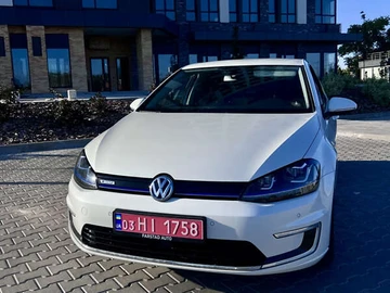 Авто Volkswagen E-Golf 2014 № 8129312