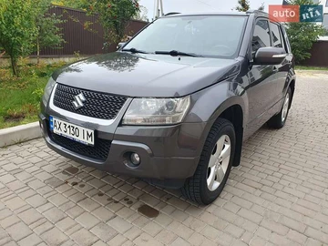 Авто Suzuki Grand Vitara 2010 № 8129361
