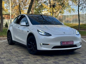 Авто Tesla Model Y 2021 № 8129661