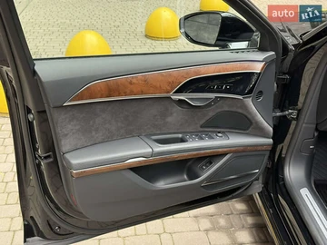 Авто Audi A8 2021 № 8129770