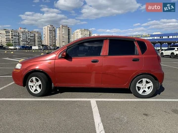 Авто Chevrolet Aveo 2004 № 8129815
