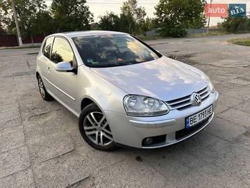 Авто Volkswagen Golf 2005 № 8129945