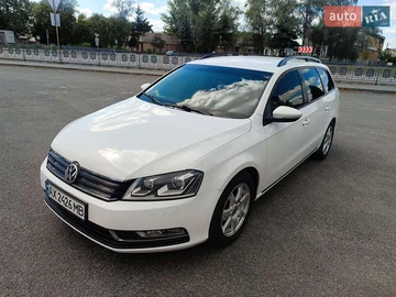 Авто Volkswagen Passat 2011 № 8129949