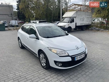 Авто Renault Megane 2013 № 8130063