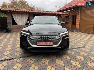 Авто Audi E-Tron 2022 № 8130121