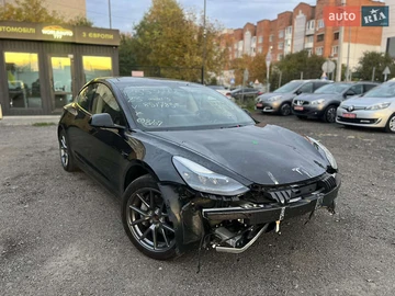 Авто Tesla Model 3 2023 № 8130280