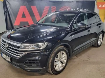 Авто Volkswagen Touareg 2019 № 8130287