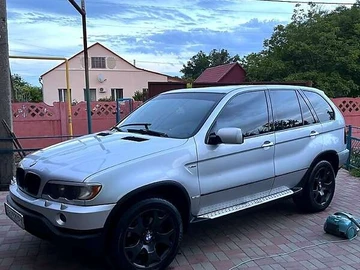 Авто BMW X5 2002 № 8130356