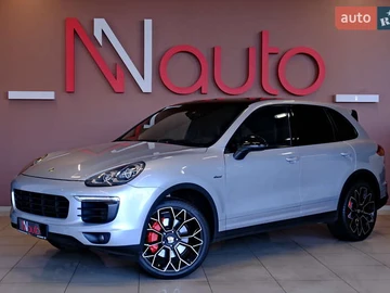 Авто Porsche Cayenne 2015 № 8130381