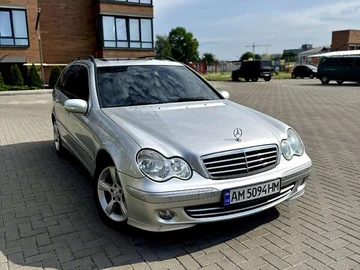 Авто Mercedes C-Class 2004 № 8130490