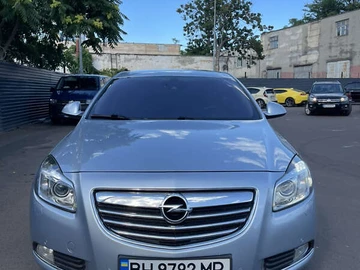 Авто Opel Insignia 2013 № 8130507