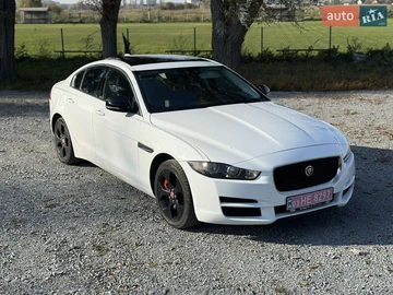 Авто Jaguar Xe 2017 № 8130531