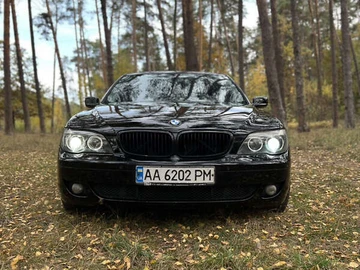 Авто BMW 7 Series 2001 № 8130699