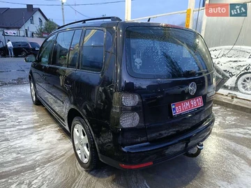 Авто Volkswagen Touran 2006 № 8130710