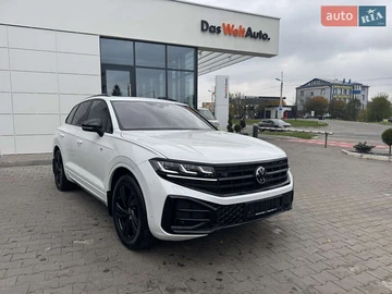 Авто Volkswagen Touareg 2024 № 8130886