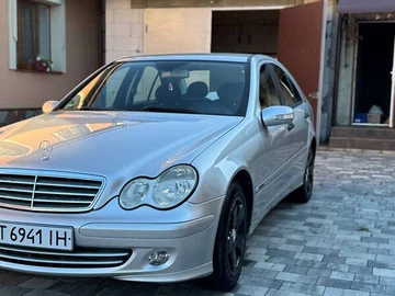 Авто Mercedes C-Class 2004 № 8130994