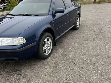 Авто Skoda Octavia 2002 № 8131304