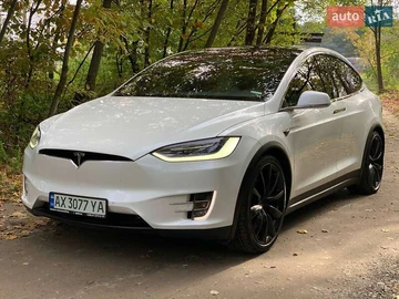 Авто Tesla Model X 2019 № 8131456