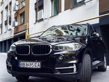 Авто BMW X5 2018 № 8131471