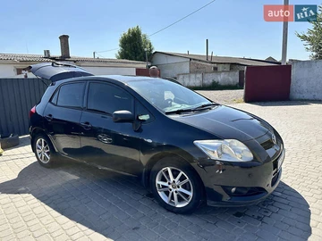 Авто Toyota Auris 2008 № 8131699