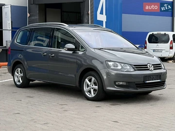 Авто Volkswagen Sharan 2012 № 8131758