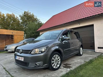 Авто Volkswagen Touran 2012 № 8132365