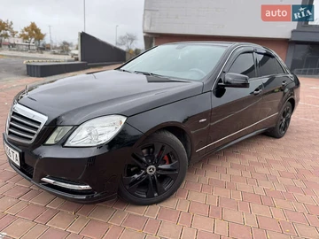 Авто Mercedes E-Class 2011 № 8132384