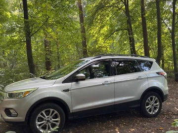Авто Ford Escape 2017 № 8132387