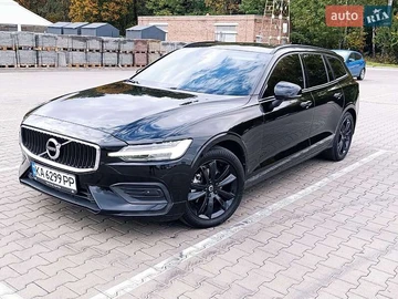 Авто Volvo V60 2019 № 8132445
